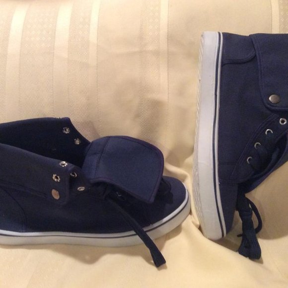 Vagabond NWOT Hi-Top navy blue canvas Sneakers womens size 9 - Picture 4 of 8